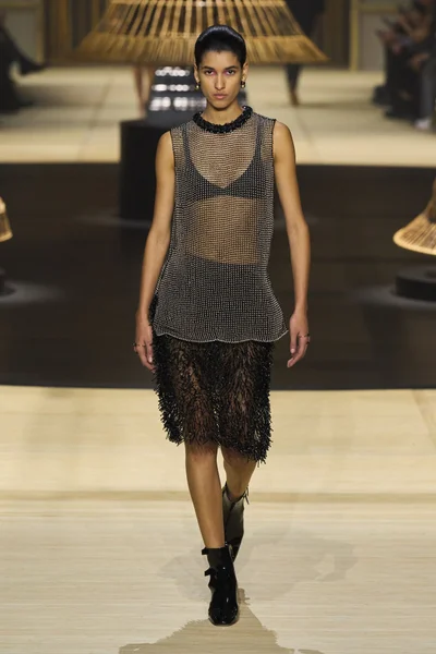 Look 54